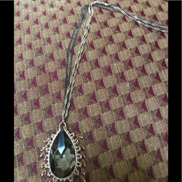 Gorgeous statement necklace with fringe and chain - Picture 6 of 6